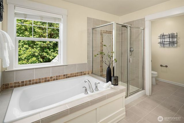 16517 SE 66th Street, Bellevue, WA 98006