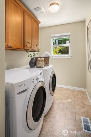 16517 SE 66th Street, Bellevue, WA 98006