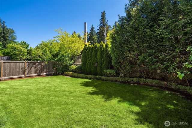 16517 SE 66th Street, Bellevue, WA 98006