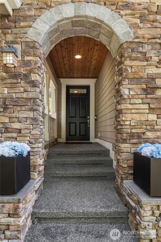 16517 SE 66th Street, Bellevue, WA 98006