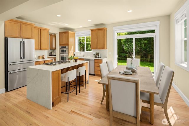 16517 SE 66th Street, Bellevue, WA 98006