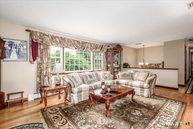 3 Poe Place, Shelton, CT 06484