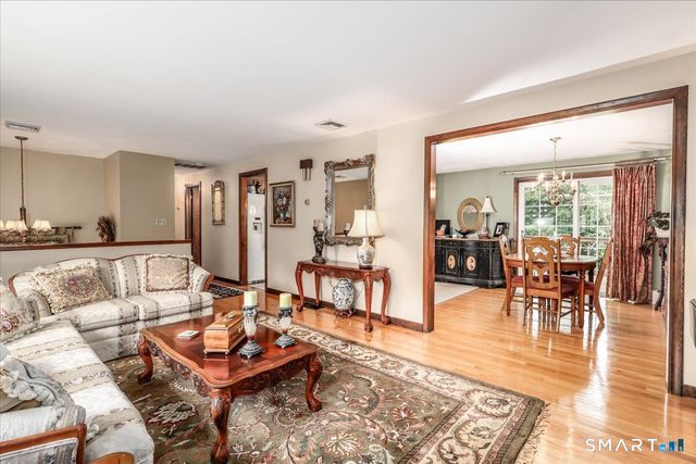 3 Poe Place, Shelton, CT 06484