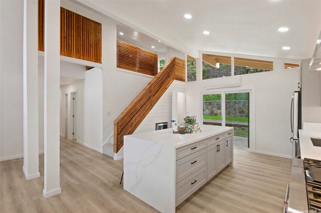 1244 Mokuhano Street, Honolulu, HI 96825