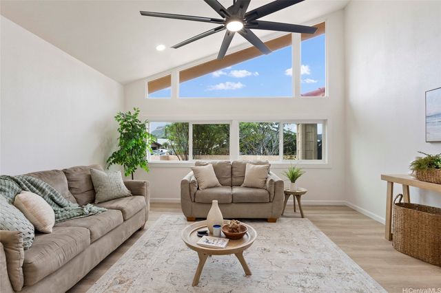 1244 Mokuhano Street, Honolulu, HI 96825