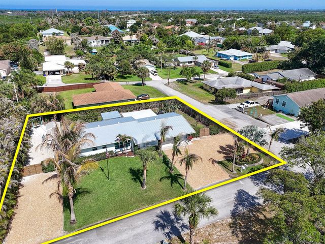 12890 SE Circle Drive, Hobe Sound, FL 33455
