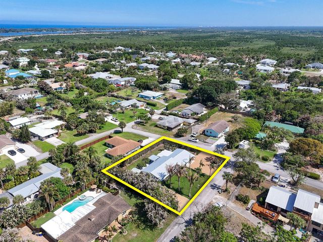 12890 SE Circle Drive, Hobe Sound, FL 33455