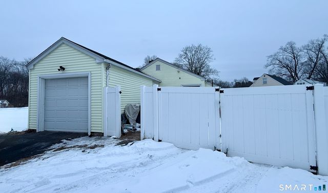 1275 Matianuck Avenue, Windsor, CT 06095