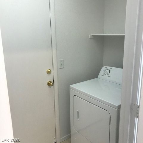 3955 Coyote Brush, Las Vegas, NV 89129