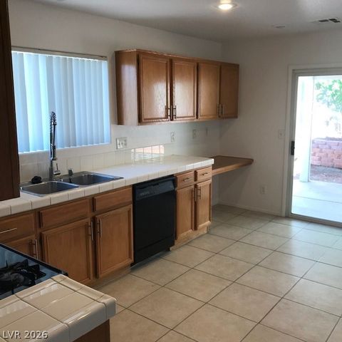 3955 Coyote Brush, Las Vegas, NV 89129