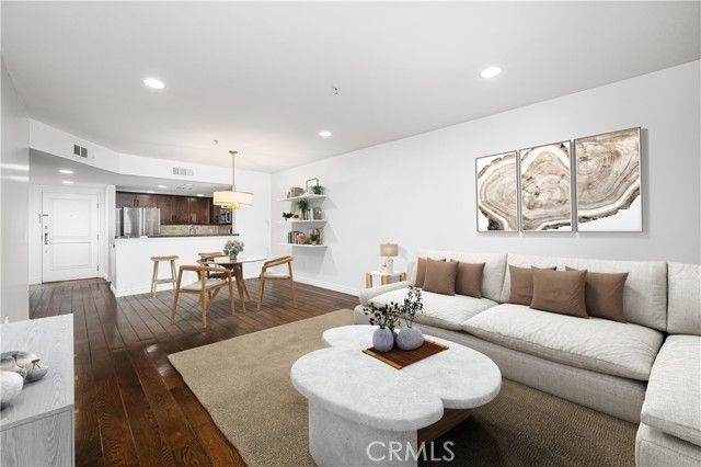 7100 Alvern 309, Los Angeles, CA 90045