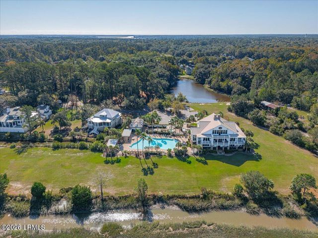 2 Woodland Ridge Circle, Beaufort, SC 29907