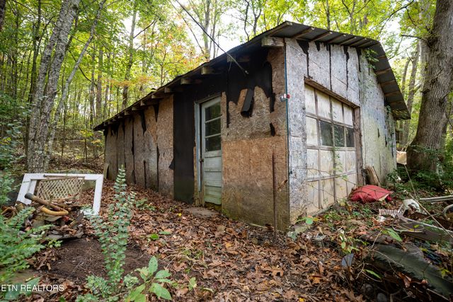 71 Lake Dr Drive, Crossville, TN 38572