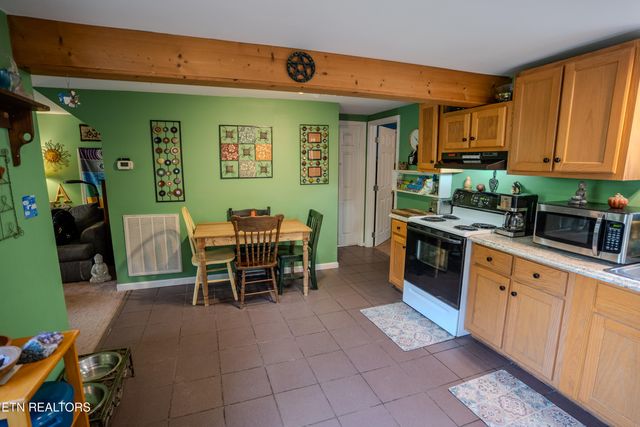 71 Lake Dr Drive, Crossville, TN 38572