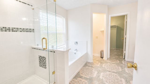 1407 Autumncrest Drive, Arlington, TX 76002