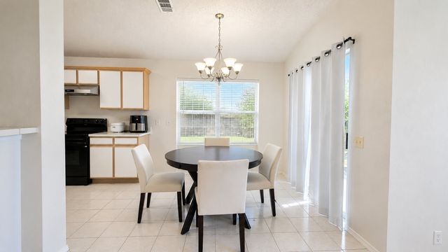 1407 Autumncrest Drive, Arlington, TX 76002