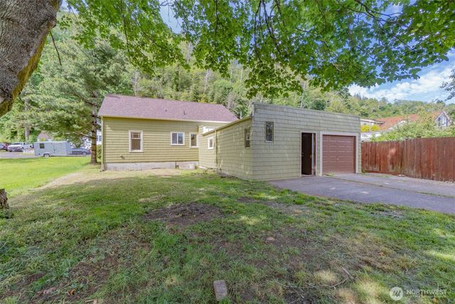 2640 Queets Avenue, Hoquiam, WA 98550