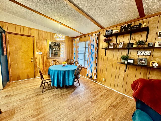 2013 Mill Creek Drive, Arlington, TX 76010