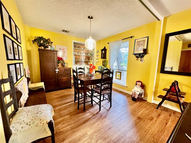 2013 Mill Creek Drive, Arlington, TX 76010