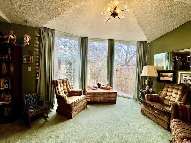 2013 Mill Creek Drive, Arlington, TX 76010