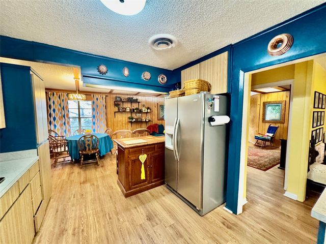 2013 Mill Creek Drive, Arlington, TX 76010