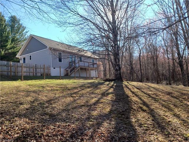 36 Lake Street, Sparta, NC 28675