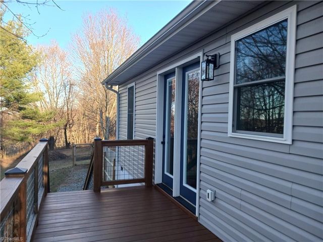 36 Lake Street, Sparta, NC 28675