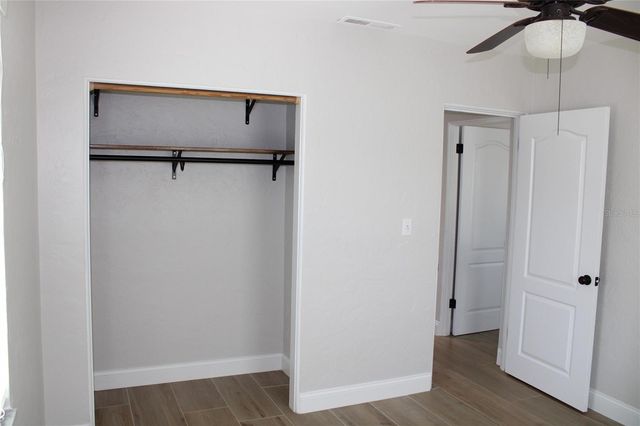 5984 47TH AVENUE N, Kenneth City, FL 33709