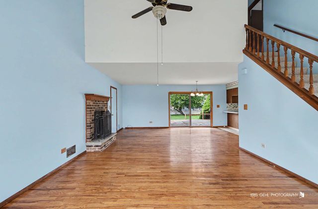 738 Monroe Drive, Lindenhurst, IL 60046