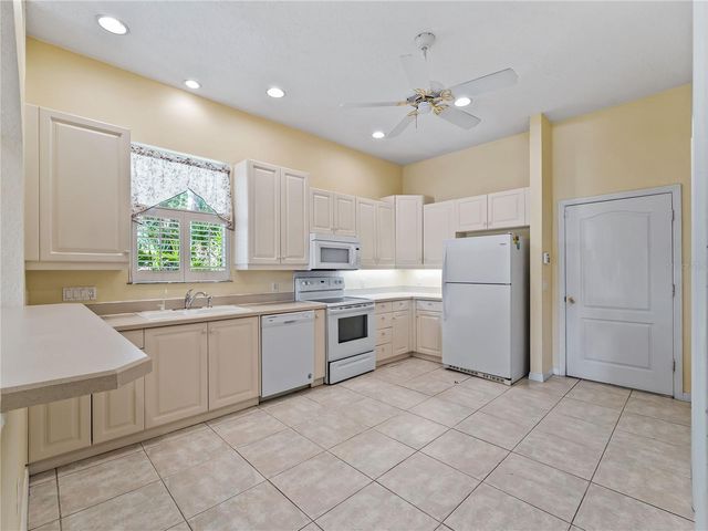 2189 LYNX RUN 2189, North Port, FL 34288
