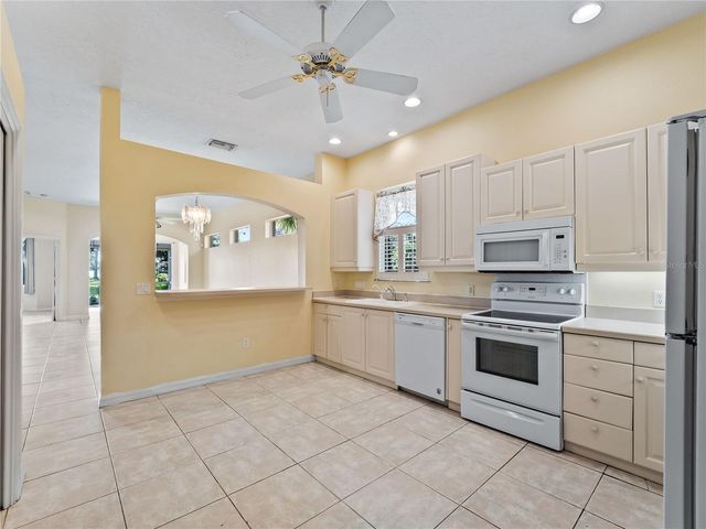 2189 LYNX RUN 2189, North Port, FL 34288