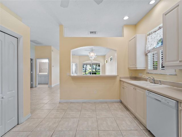 2189 LYNX RUN 2189, North Port, FL 34288