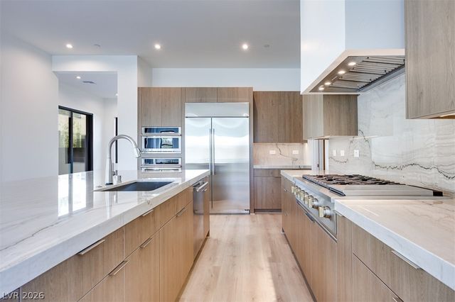 51 Parkwood Ridge Street, Las Vegas, NV 89138