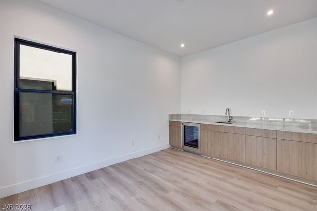 51 Parkwood Ridge Street, Las Vegas, NV 89138