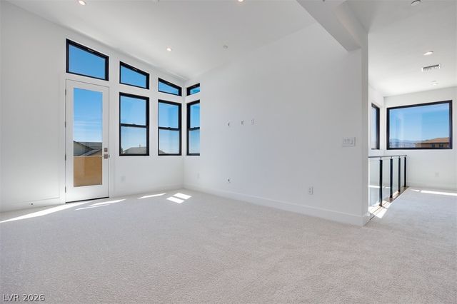 51 Parkwood Ridge Street, Las Vegas, NV 89138