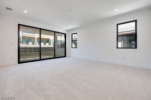 51 Parkwood Ridge Street, Las Vegas, NV 89138