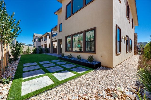 51 Parkwood Ridge Street, Las Vegas, NV 89138