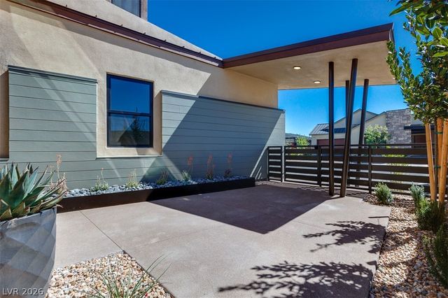 51 Parkwood Ridge Street, Las Vegas, NV 89138