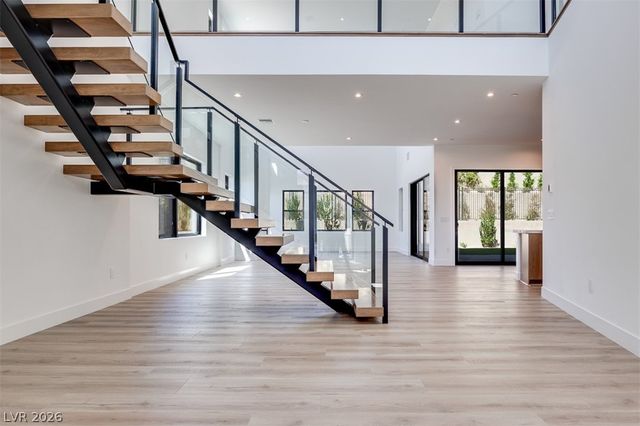 51 Parkwood Ridge Street, Las Vegas, NV 89138