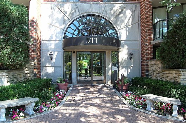 511 Aurora Avenue 418, Naperville, IL 60540