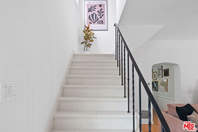 1270 N Hayworth Avenue, Los Angeles, CA 90046