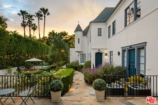 1270 N Hayworth Avenue, Los Angeles, CA 90046