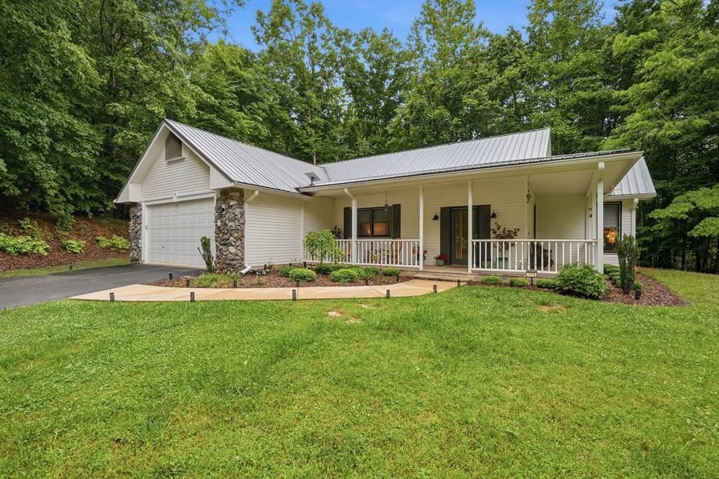 175 Crane Creek Road, Young Harris, GA 30582