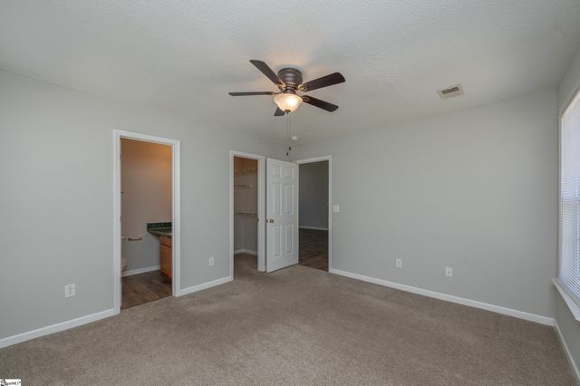 11 Seaside Lane, Greer, SC 29650