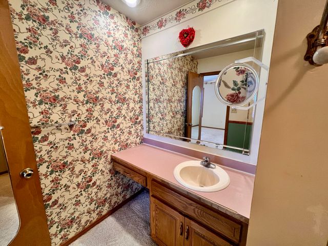 950 Skyline Drive, Forsyth, MO 65653