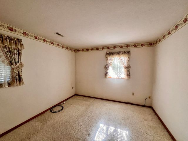 950 Skyline Drive, Forsyth, MO 65653