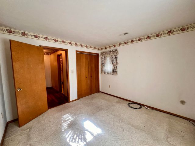 950 Skyline Drive, Forsyth, MO 65653