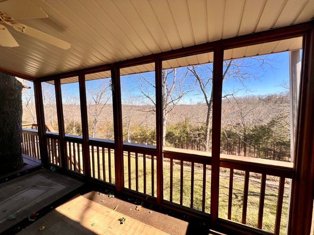 950 Skyline Drive, Forsyth, MO 65653