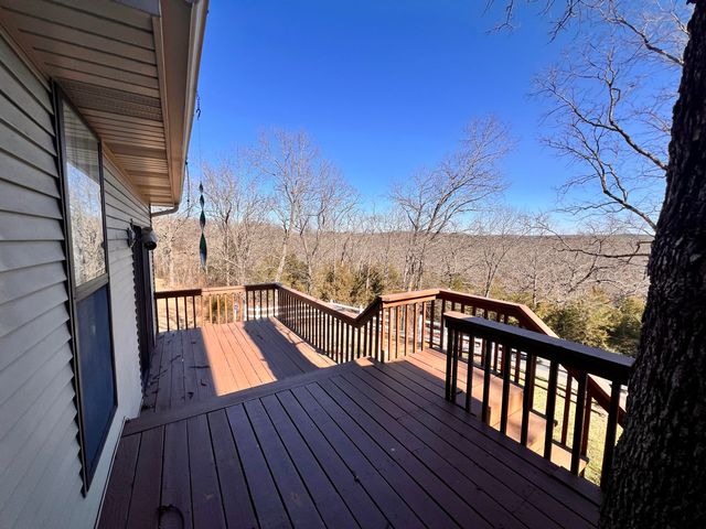 950 Skyline Drive, Forsyth, MO 65653
