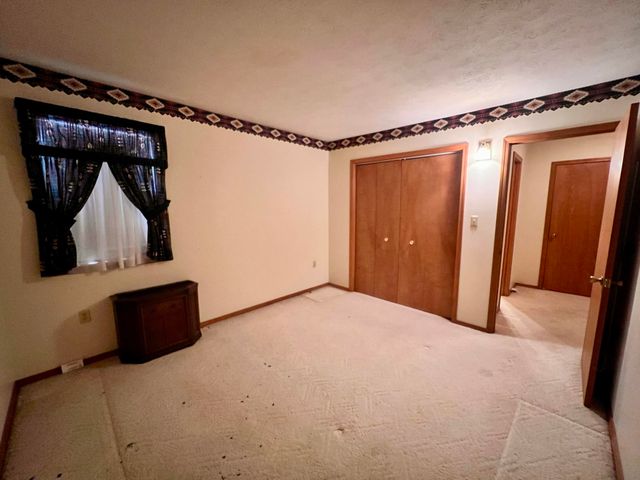 950 Skyline Drive, Forsyth, MO 65653